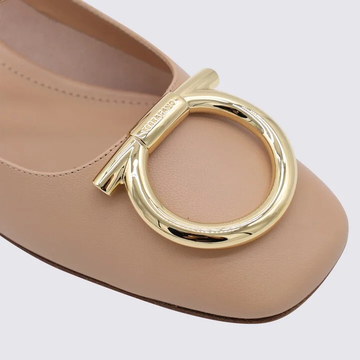 Salvatore Ferragamo Beige Leather Marry Pumps - Image 4