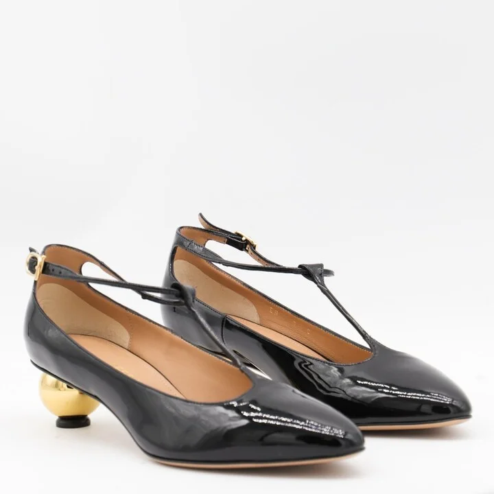 Salvatore Ferragamo Black Tania Pumps - Image 2