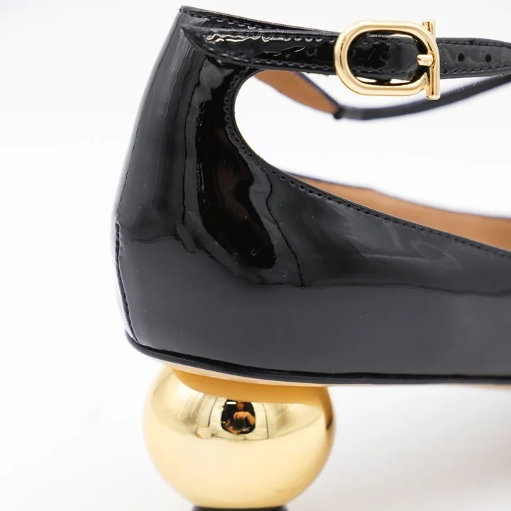 Salvatore Ferragamo Black Tania Pumps - Image 4