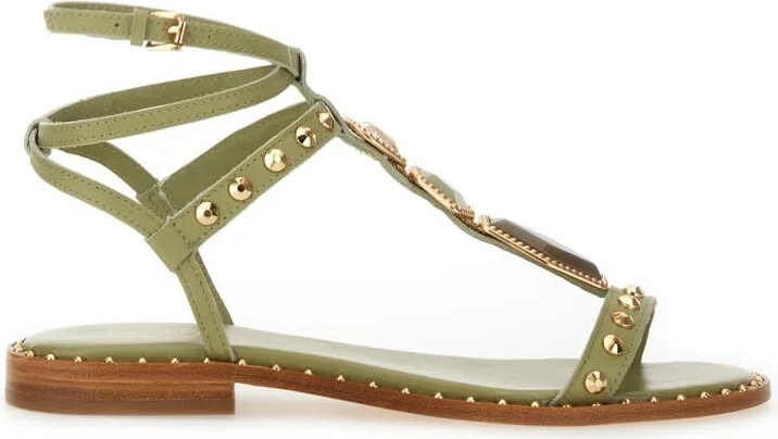 Sandal penny