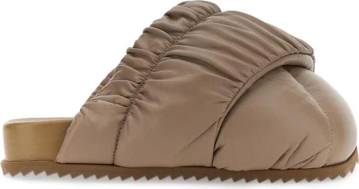 Sandal Tent