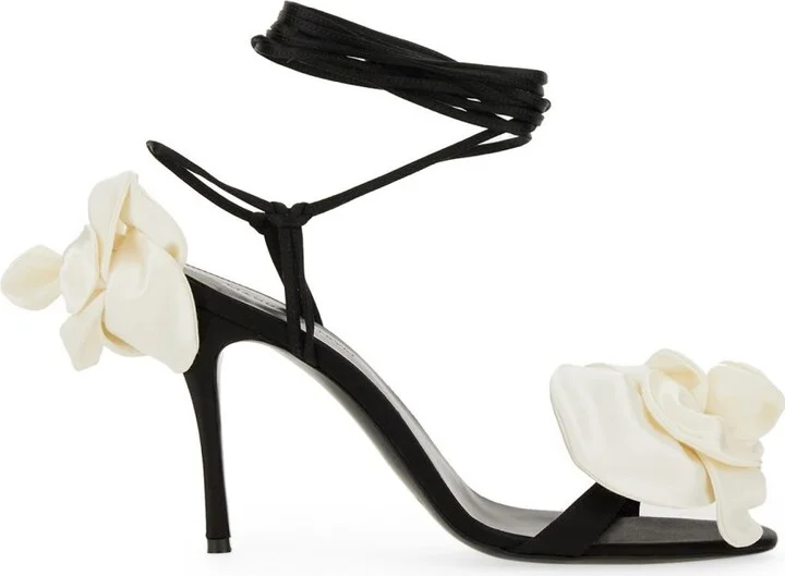 Sandal With Two Flowers