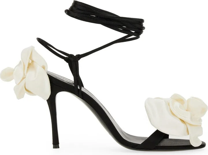 Sandal With Two Flowers
