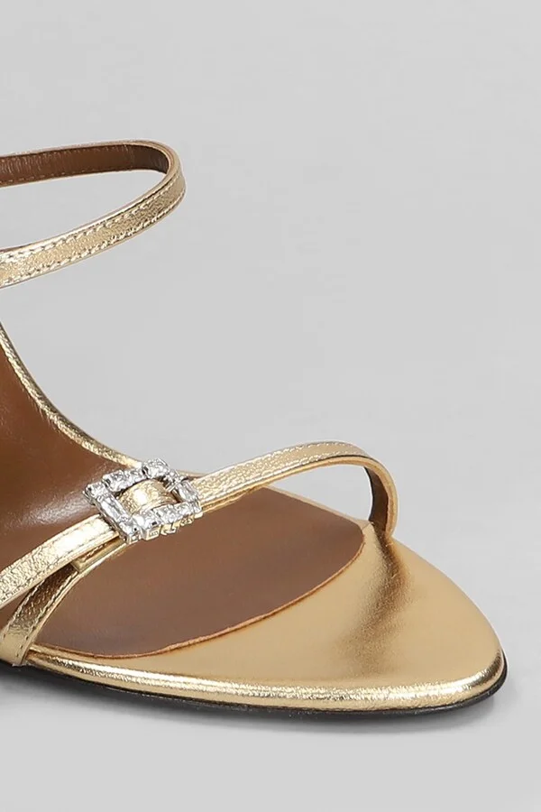 Sandals In Gold Patent Leather - Image 5