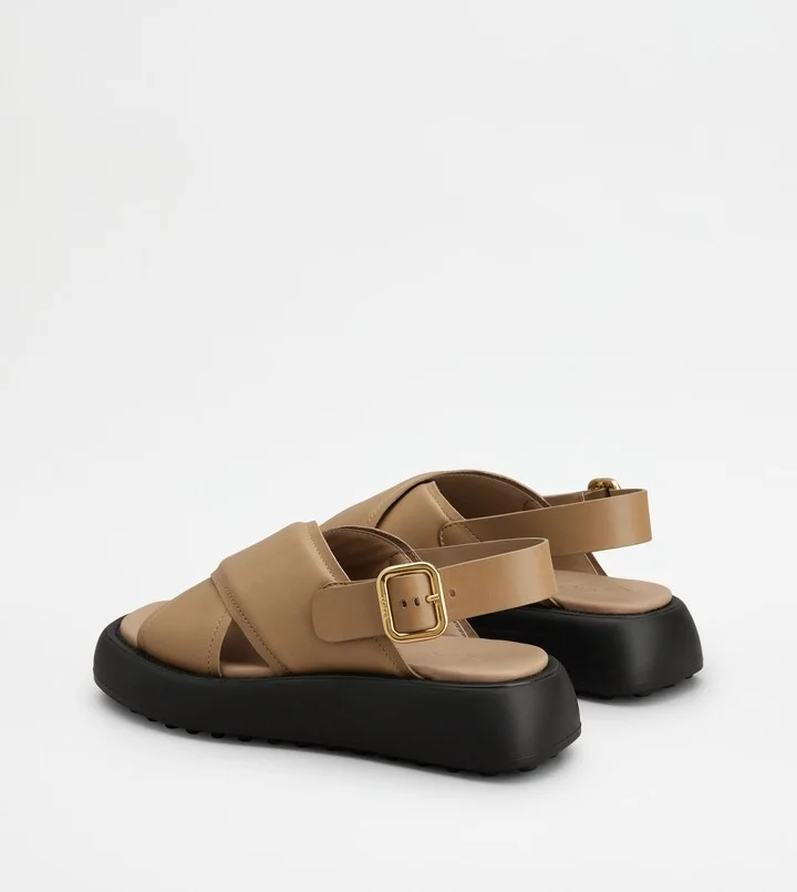 Sandals in Leather - Image 3