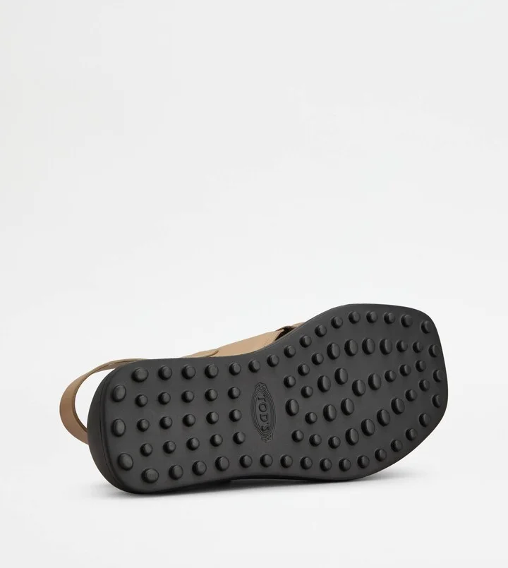 Sandals in Leather - Image 4