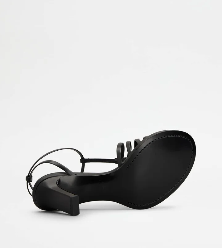 Sandals in Leather - Image 4