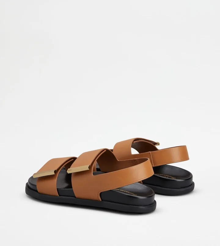 Sandals in Leather - Image 3