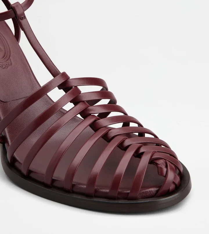 Sandals in Leather - Image 5