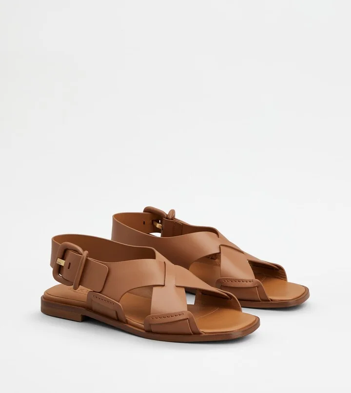 Sandals in Leather - Image 2