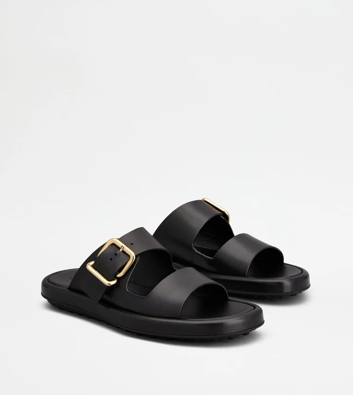 Sandals in Leather - Image 2