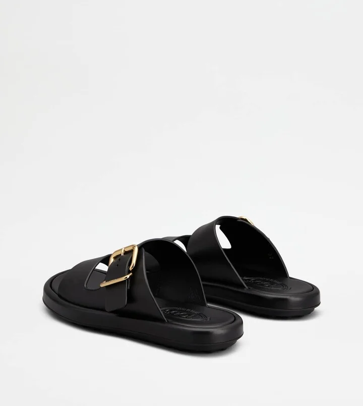 Sandals in Leather - Image 3
