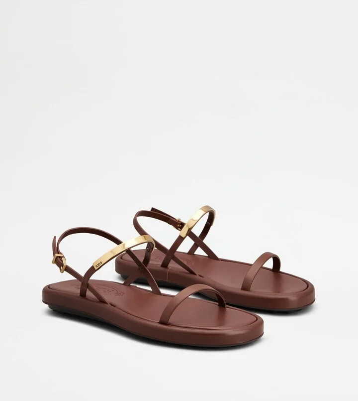 Sandals in Leather - Image 2
