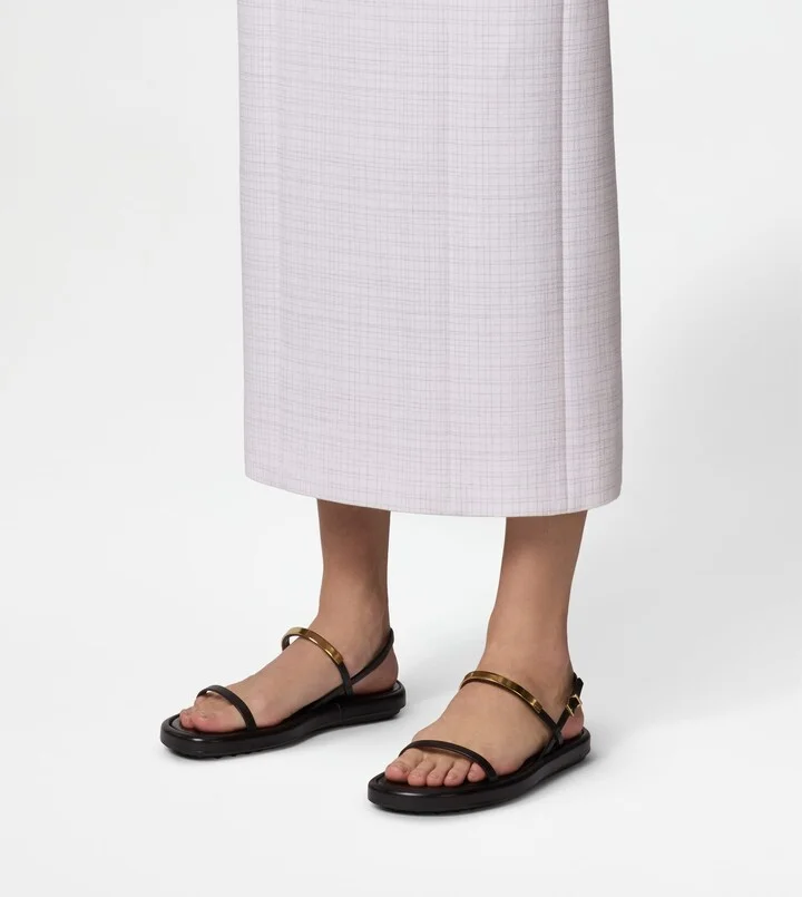 Sandals in Leather - Image 6