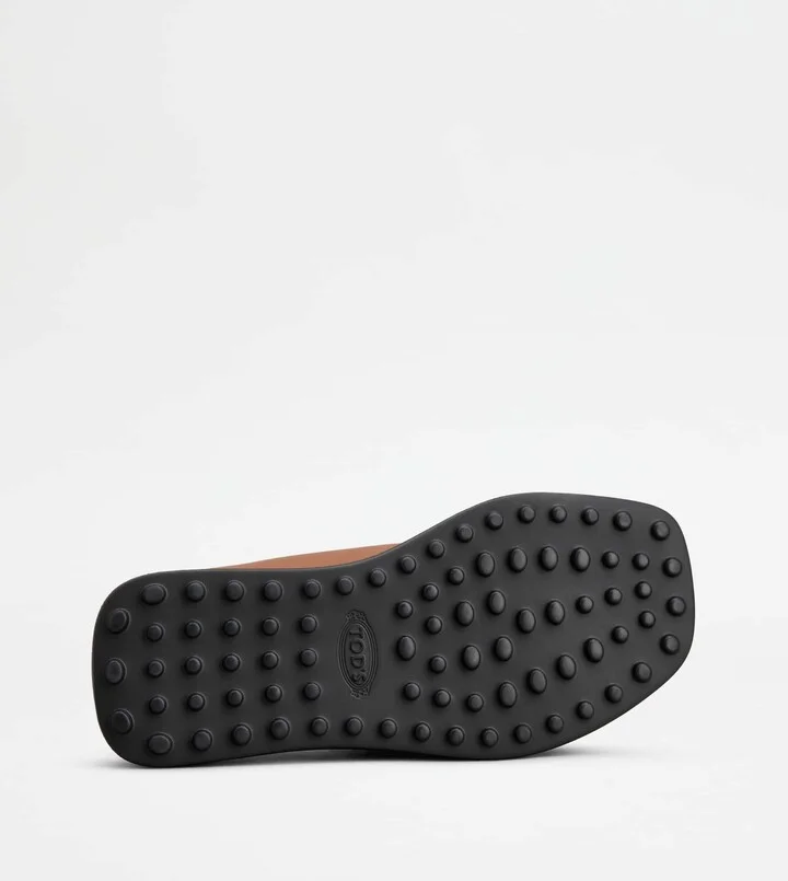 Sandals in Leather - Image 3