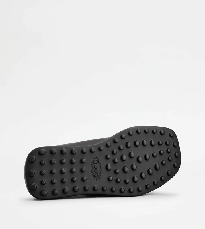 Sandals in Leather - Image 3