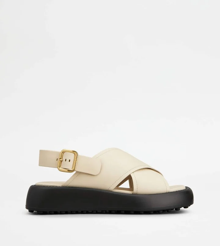 Sandals in Leather