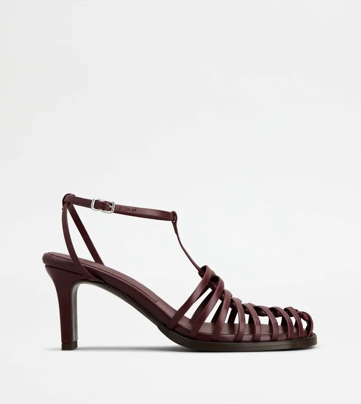 Sandals in Leather