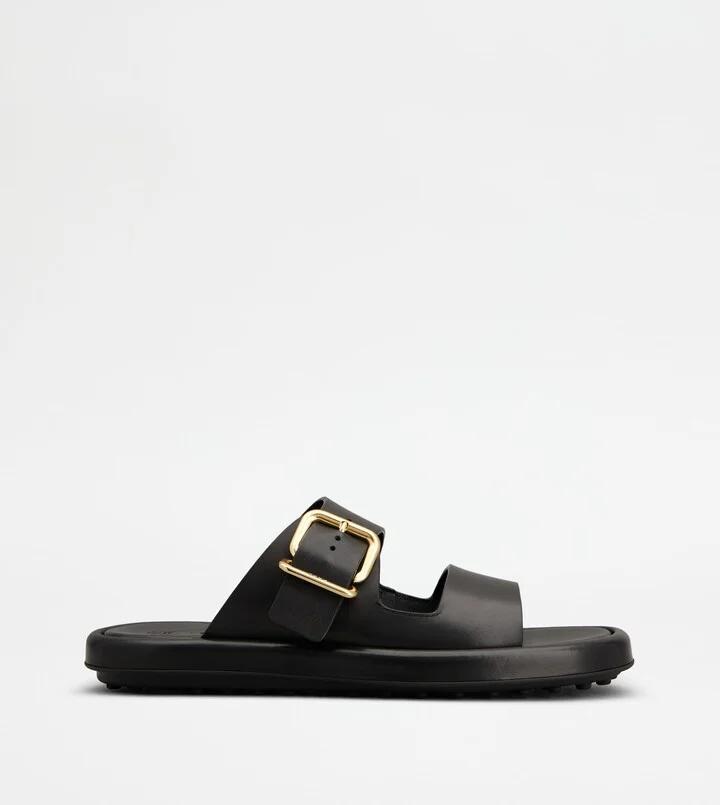 Sandals in Leather