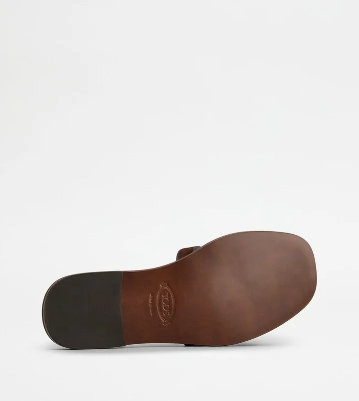 Sandals in Suede - Image 5