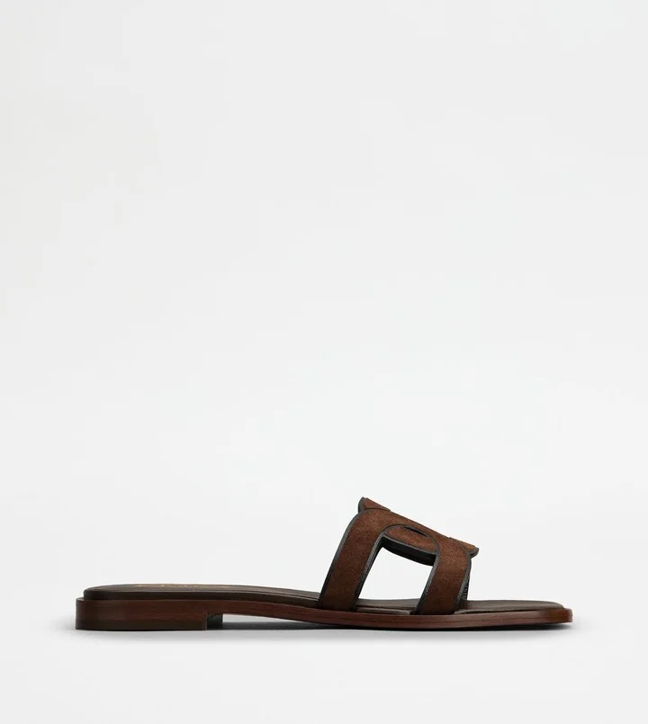 Sandals in Suede