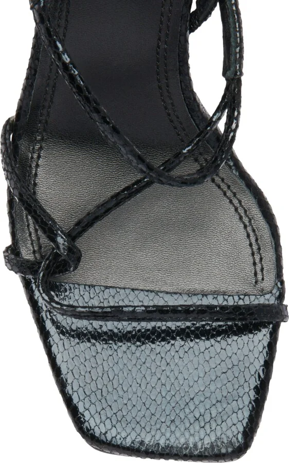 Sandals with narrow straps - Image 4