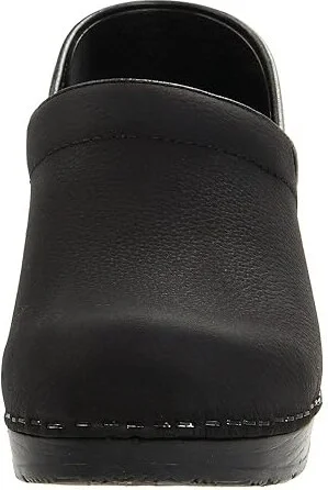 Sanita Professional Oil Women's Clog Shoes Black Textured Oil : EU 39 (US Women's 7.5-8) Regular, Leather - Image 6