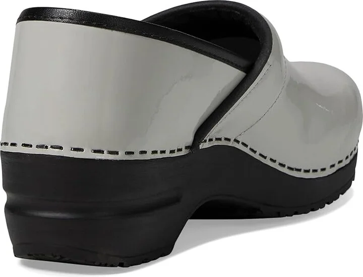 Sanita Professional Patent Women's Clog Shoes Light Grey : EU 41 (US Women's 9.5-10) Regular, Patent Leather - Image 4