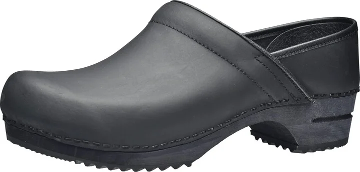 Sanita Women's Julie Closed Clogs
