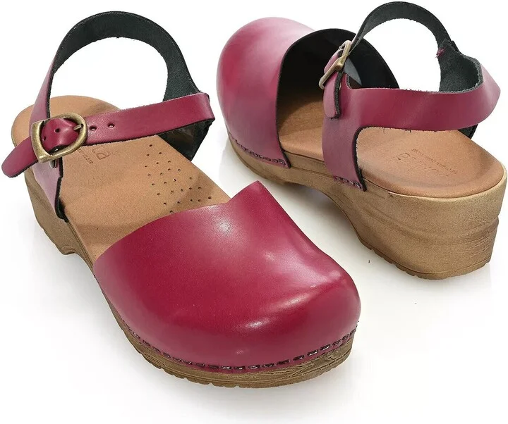 Sansi Clogs Women's EU 40 Red Adjustable Buckle Closed Toe Shoes ZPO2290