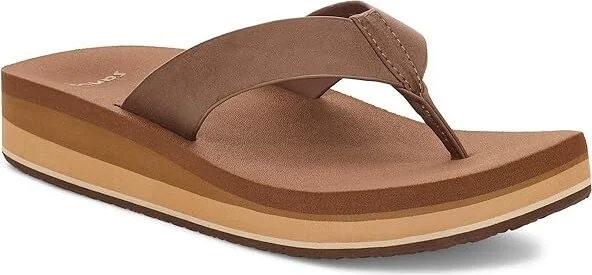 Sanuk Highland Women's Sandals Brown : 10 B - Medium, Leather/Rubber