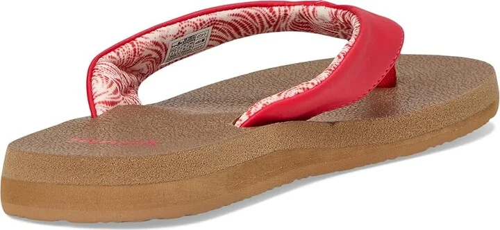 Sanuk Yoga Mat II Women's Sandals Cherry Red : 10 B - Medium, Faux Leather - Image 4