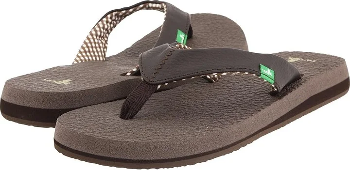 Sanuk Yoga Mat Women's Sandals Brown : 5 B - Medium, Synthetic