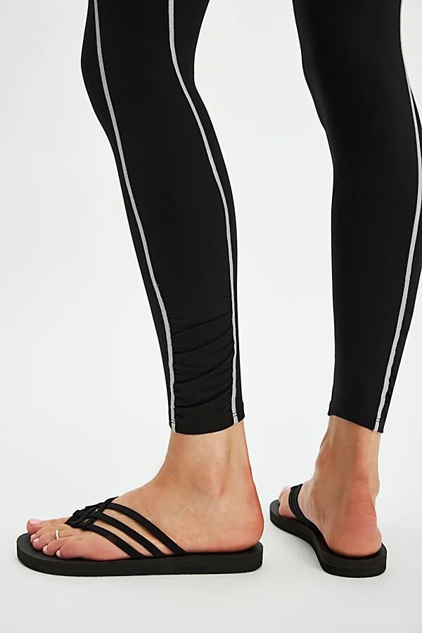 Sanuk Yoga Sandy Sandals - Image 3