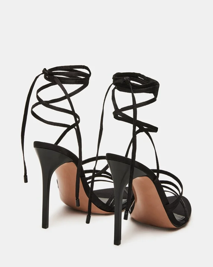 Sarabell Black - Image 6
