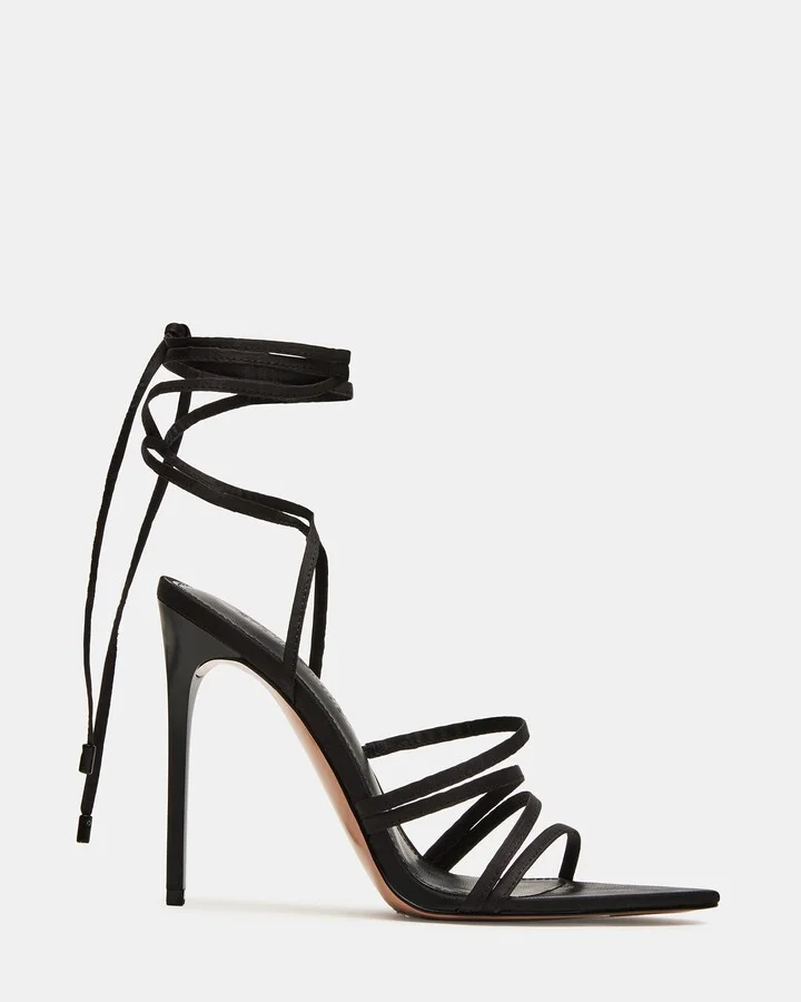 Sarabell Black
