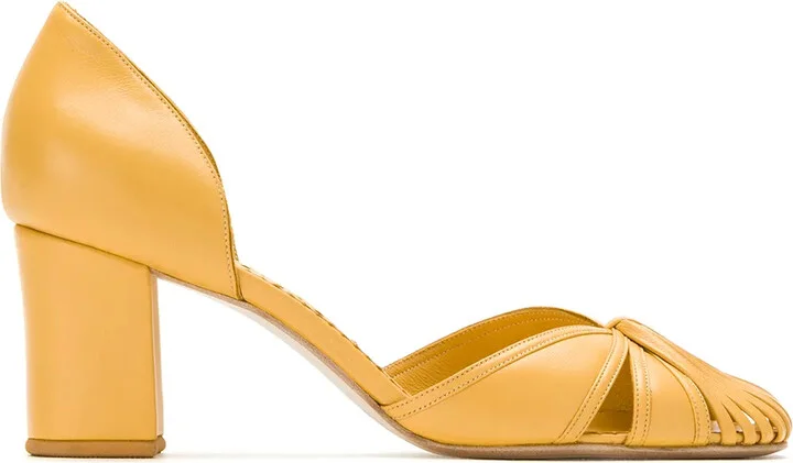 Sarah pumps