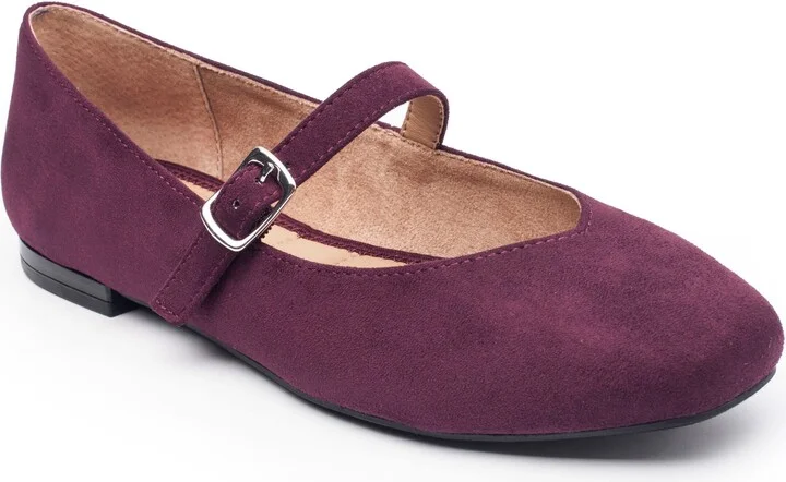 Sasha Mary Jane Flat