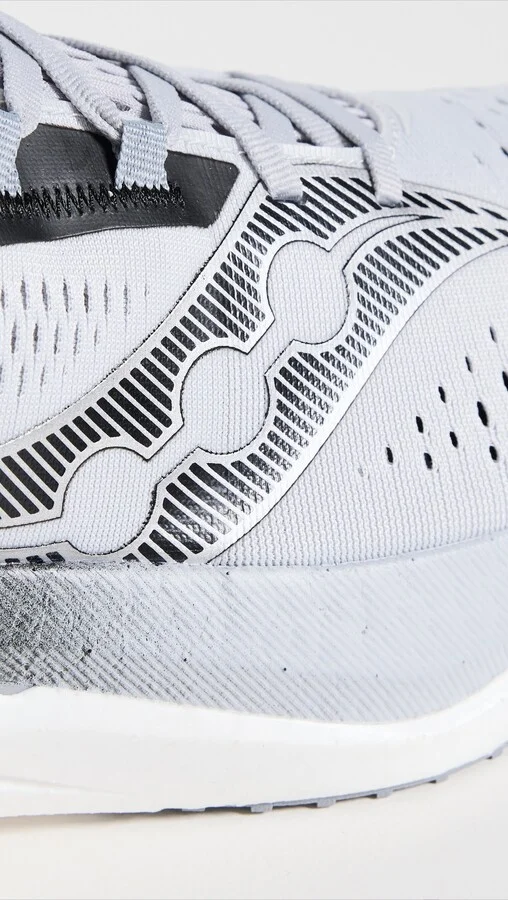 Saucony Endorphin Speed 4 Sneakers - Image 4