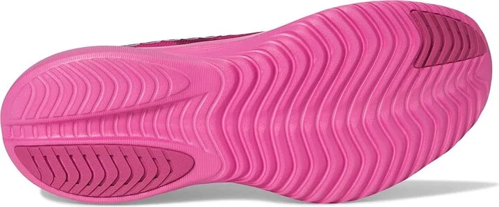 Saucony Kinvara 15 Women's Running Shoes Magenta : 6.5 B - Medium, Rubber - Image 3