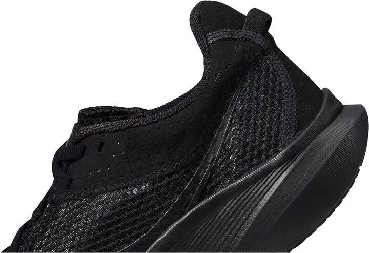 Saucony Men's Kinvara 14 Men's Shoes Triple Black : 10 D - Medium, Synthetic/Textile - Image 4