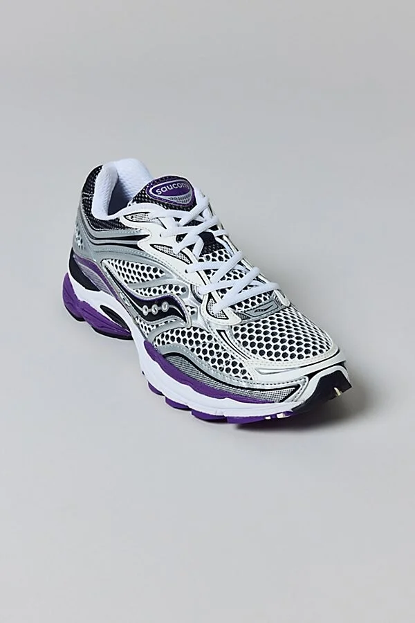 Saucony Men's ProGrid Omni 9 Sneaker in Silver/Purple - Image 3
