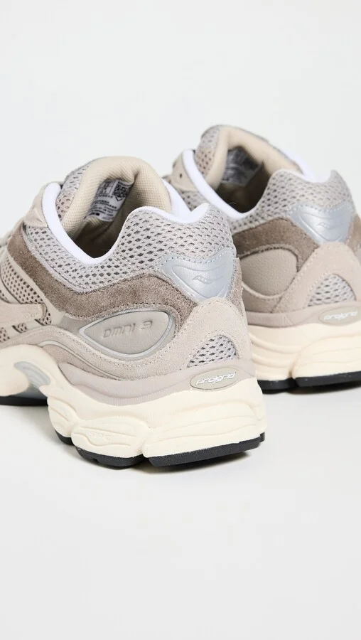 Saucony Progrid Omni 9 Unisex Sneakers - Image 3