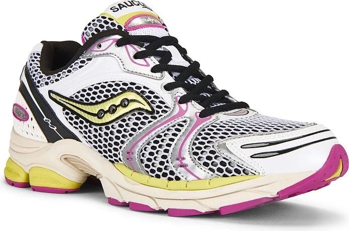 Saucony Progrid Triumph 4 in White - Image 2
