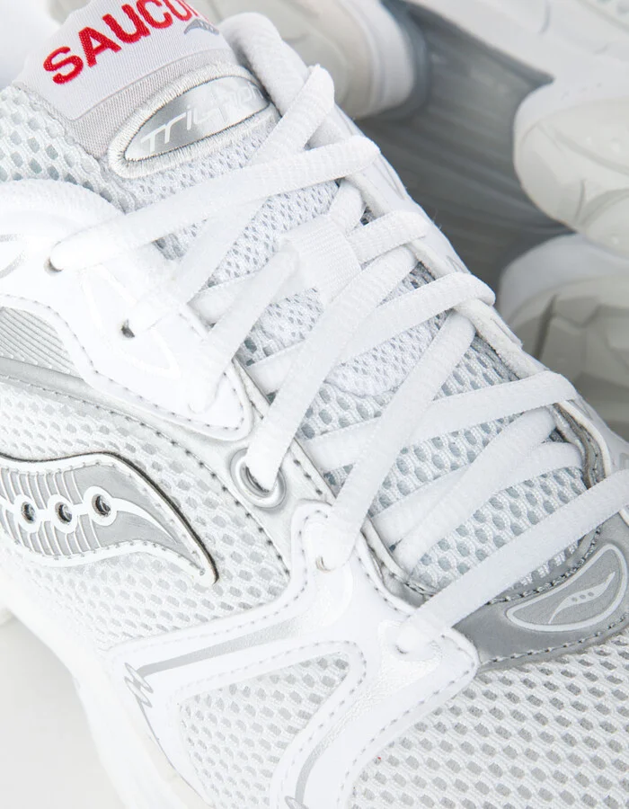 SAUCONY ProGrid Triumph 4 Womens Shoes - Image 6