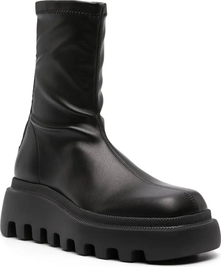 Saudi embossed-logo ankle boots - Image 2