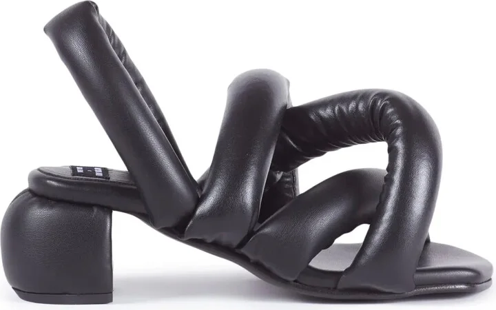 Sausage crossover-strap sandals