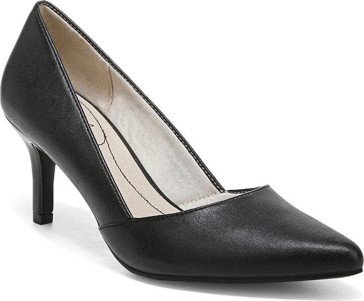Savvy Pointed Toe Pump