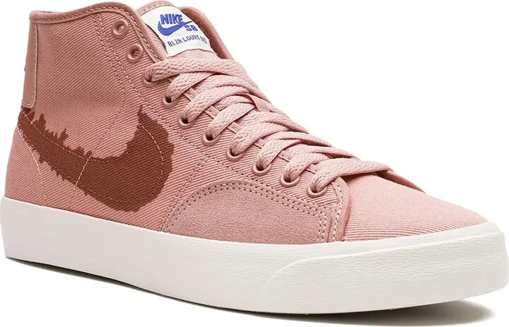 SB Blazer Court Mid "Rose Whisper" sneakers - Image 2