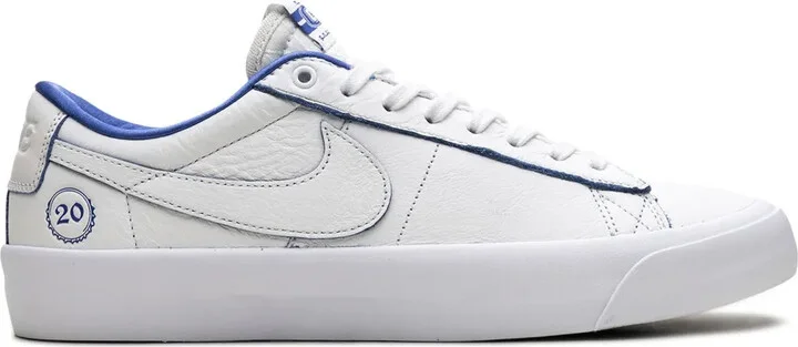 SB Blazer Low Pro GT sneakers